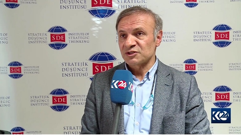 Erdem: Di mijara destûreke nû de lihevkirinek dê di navbera AK Partî û HDPê de pêk were