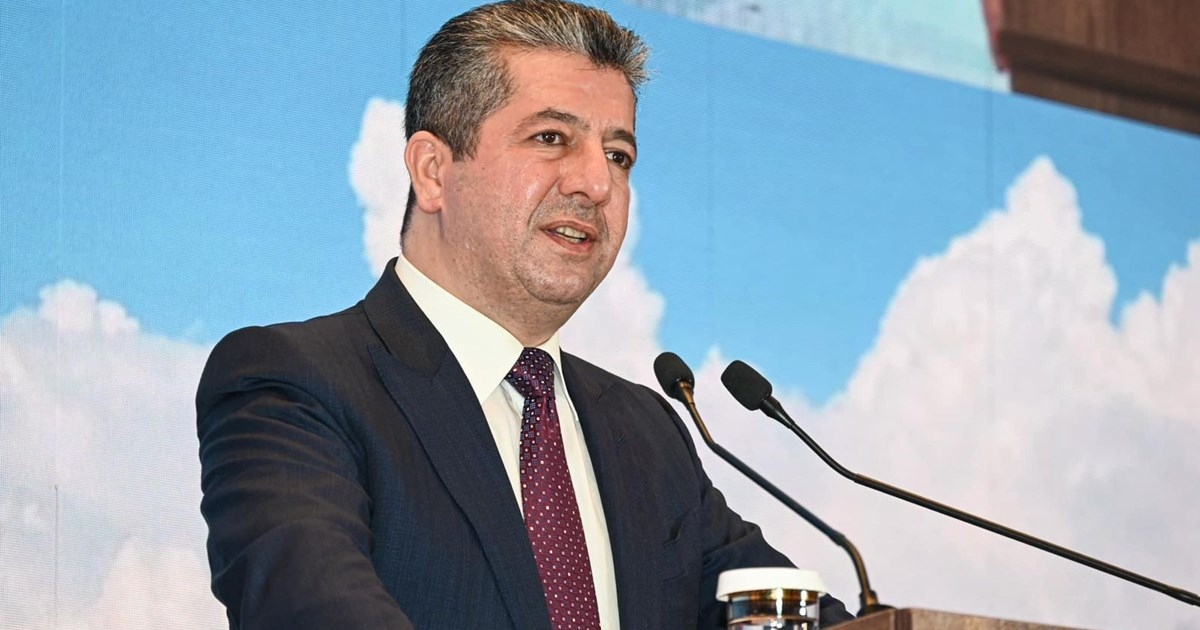 PM Masrour Barzani attends event providing fully-funded scholarships to 20 students