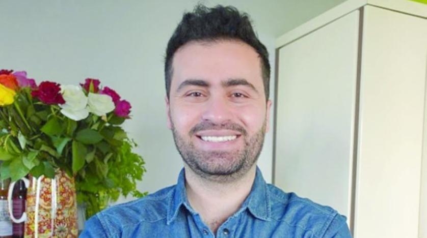 «أبو جوليا» كسر رتابة الطهي وتربع على عرش التكنولوجيا