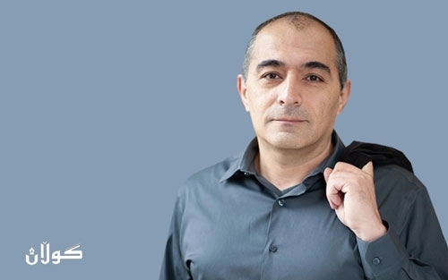 نادر هاشمی   بەڕێوەبەری سەنتەری دیراساتی ڕۆژهەڵاتی ناوەڕاست لە زانكۆی دەنڤەر بۆ گوڵان:     ئەمریكا لەسەر بنەمای حیساباتی كورتبینانەی بەرتەسك و كورتخایەن سیاسەتەكانی لە ئاست ڕۆژهەڵاتی ناوەڕاست داڕشتووە