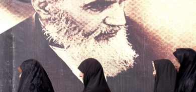 Iran protests: Social media videos show flames at home of late leader Khomeini