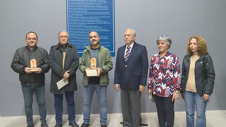 DÎKAVê xelata îsal a wêjeyî li ser navê nivîskar Îhsan Fîkret Bîçîcî da