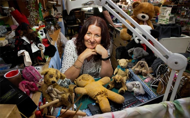 نەخۆشخانە بۆ  بووكە شووشە و باڕبی