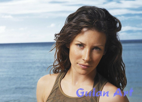 ئیڤانجیلین لیلی ڕەخنە لە كوتانی ناچاریی كۆرۆنا لە ئەمریكا دەگرێت