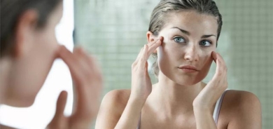 هەنگاوەكانی كەمكردنەوەی لۆچبوونی پێستی دەموچاو