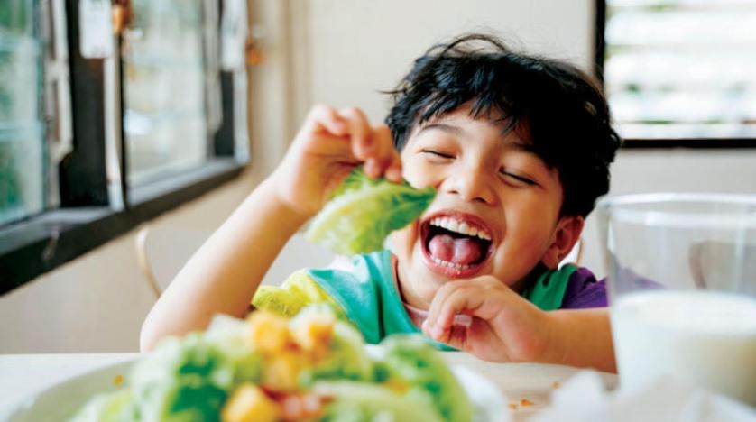 الأثر النفسي السيئ للحديث عن السمنة أمام الأطفال