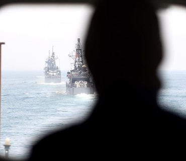 ئەمەریکا دەست بەسەر کەشتیەکی هەڵگری چەک و سووتەمەنی ئێرانیدا دەگرێت