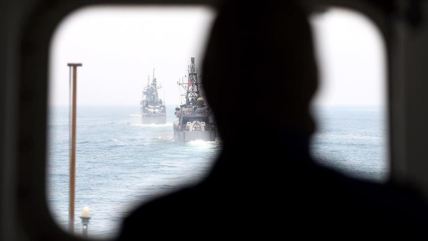 ئەمەریکا دەست بەسەر کەشتیەکی هەڵگری چەک و سووتەمەنی ئێرانیدا دەگرێت