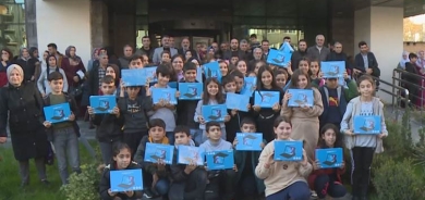 Xwendekarên ku dersa Kurdî hilbijartine hatin xelatkirin