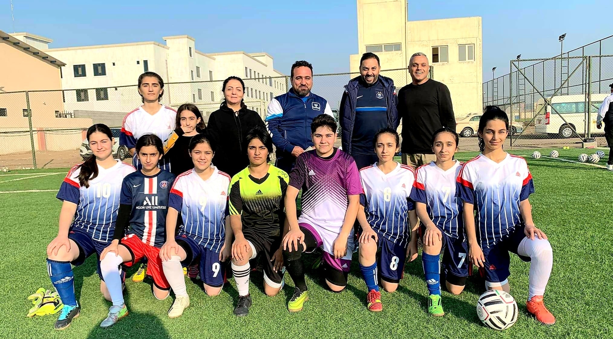 عه‌باس فه‌ره‌ج تیپی كچان دروست ده‌كاته‌وه‌