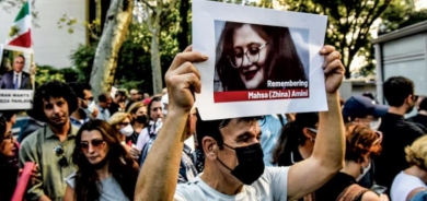 إيران تلغي «شرطة الأخلاق» تحت ضغط الشارع