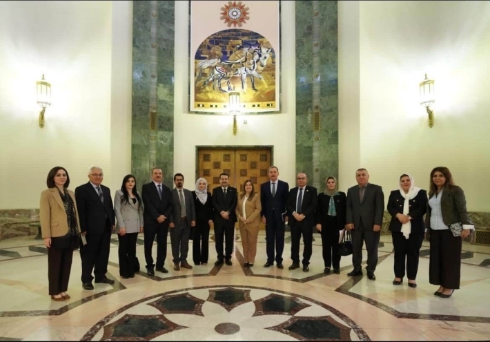 السوداني يلتقي نواب الديمقراطي الكوردستاني: الدستور مرجعية لحل جميع الملفات العالقة