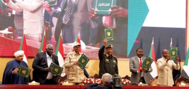 البرهان : الجيش إلى الثكنات والأحزاب إلى الانتخابات