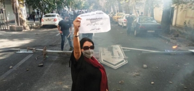 10% من موقوفي احتجاجات إيران نساء