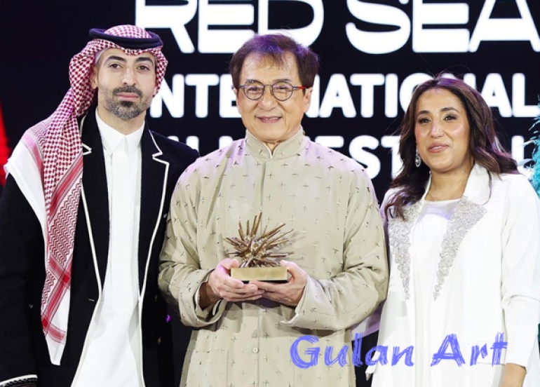 جاكی چان بەشی چوارەمی فیلمی rush hour بەرهەم دەهێنێت