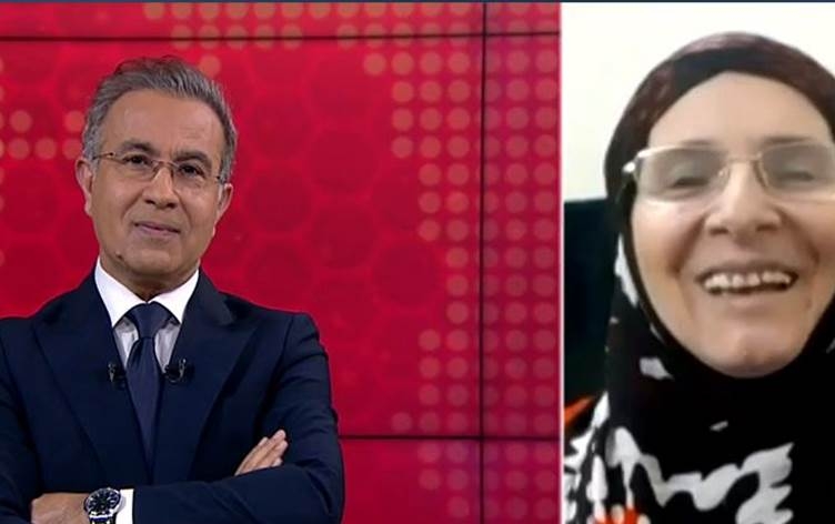 كوردية سبعينية تخطو من الأُميّة إلى الكتابة بإصدار أول مؤلَّف لها بلغتها الأم