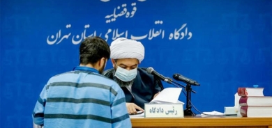 بوادر تراجع إيراني عن إعدام متظاهر