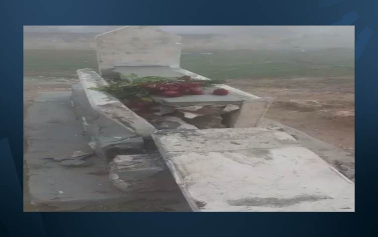 Erebên hawirde li Efrînê goristaneke Kurdên Êzdî jinav birin