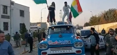 بحضور المحافظ .. استقبال باص خليجي 25 وسط العاصمة أربيل