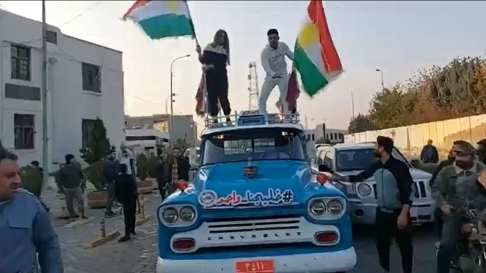 بحضور المحافظ .. استقبال باص خليجي 25 وسط العاصمة أربيل