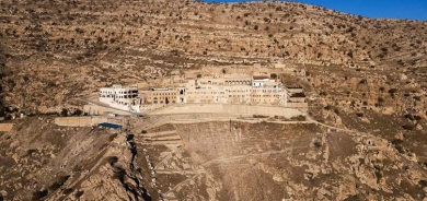 دير 
