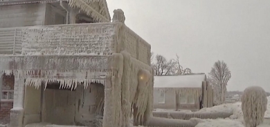 Buffalo blizzard: Storm turns city into 'war zone'