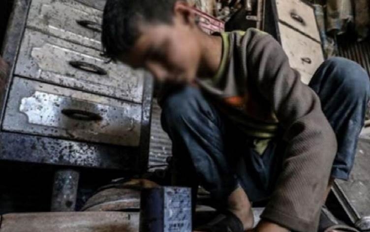 Parlamentrekî CHPê: Li Tirkiyê 720 hezar karkerên zarok hene