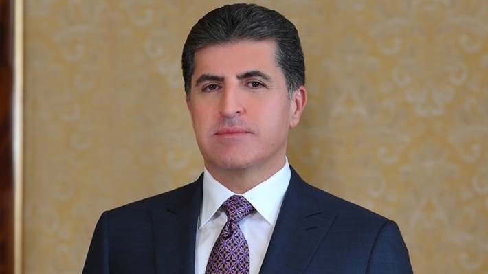 Nêçîrvan Barzanî sersaxiyê li malbata dayîka sê şehîdan dike