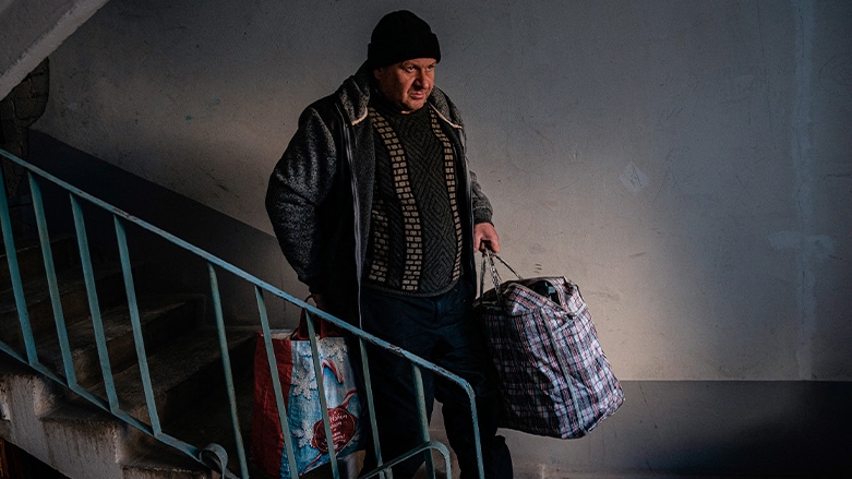 Xelkê Khersonê bajarê xwe bi cih dihêlin