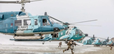 مناورات إيرانية قرب مضيق هرمز