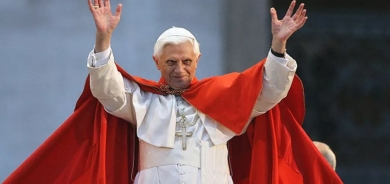 Papaya berê ya Vatîkanê koça dawî kir