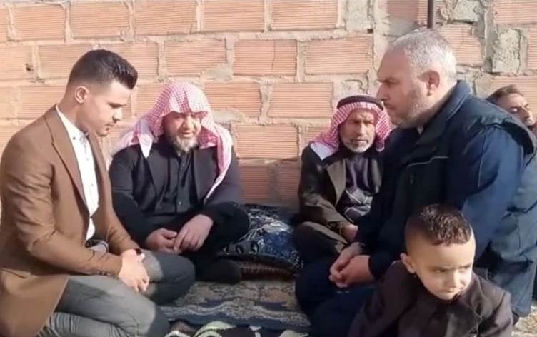 تشجيعاً لخفض المهور.. سوريّ بالحسكة يزوّج ابنتيه بمهر ألفي ليرة سورية دون شروط