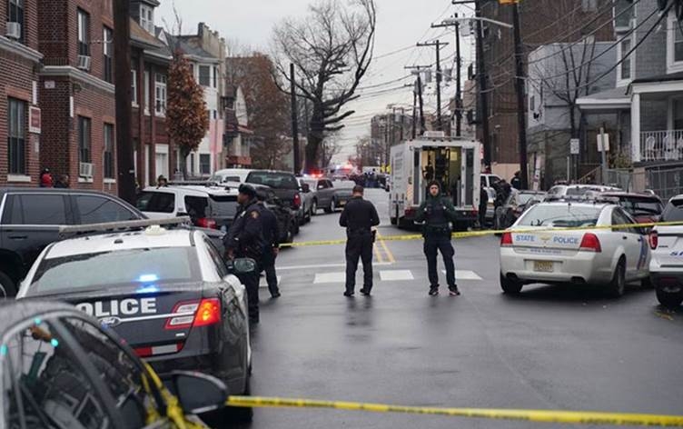 Li Amerîkayê di malekê de cenazeyê 8 kesan hat dîtin