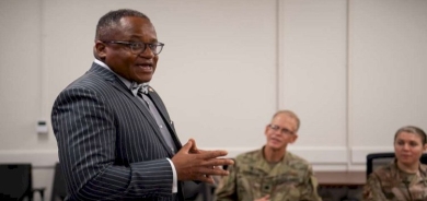 Irvin Hicks: Îsal rayedarên mezin yên Amerîkayê serdana Kurdistanê dikin