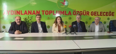 Du partiyên Başûrê Kurdistanê serdana partiyên Bakurê Kurdistanê kirin