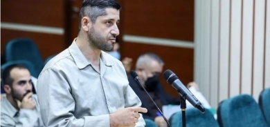 Iran protests: Two men hanged over killing of militiaman