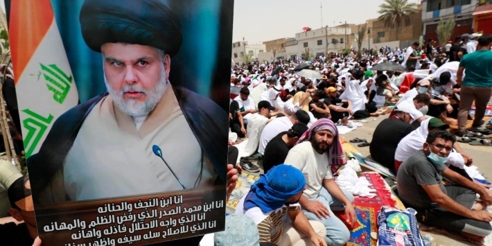 محلل سياسي: صلاة التيار الصدري الموحدة تمثل رسالة سياسية.. إعادة تعبئة وتنظيم