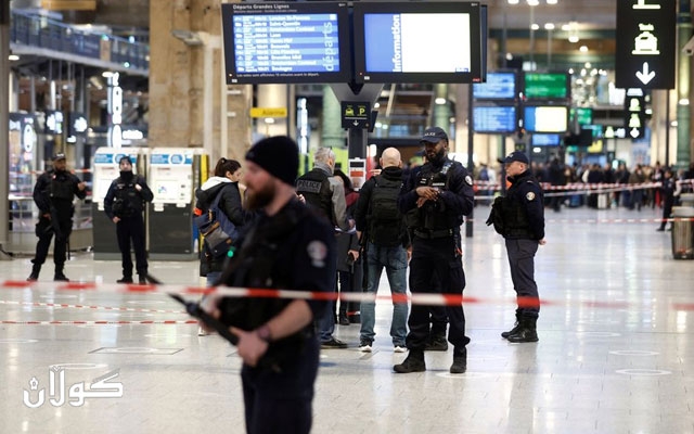 لە پاریس کەسێک بە چەقۆوە چەند کەسێک بریندار دەکات