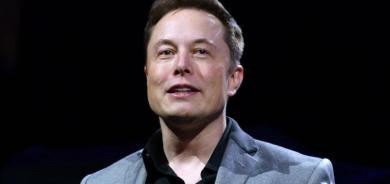 إيلون ماسك يدخل 