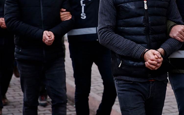 Li Wanê 4 kes bi tohmeta destdirêjiya ser zarokeke keç hatin girtin