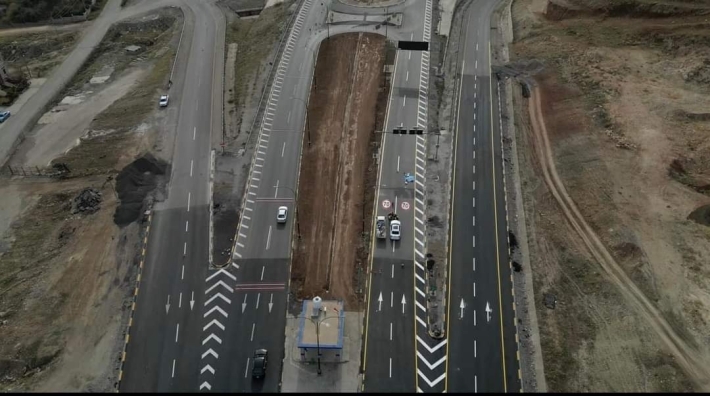 تحسينات وفق المعايير الدولية في طريق زاخو الرئيسي