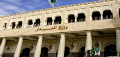 مطالبة «رجال بوتفليقة» بإعادة 35 مليار دولار