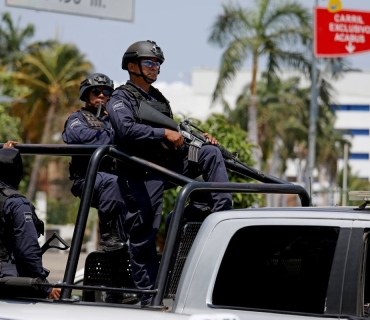 مەکسیک؛ ڕزگارکردنی ٥٠ منداڵی کۆچبەر لە ناو بارهەڵگرێک