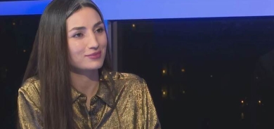 Hunermenda Kurd ji Almanyayê alîkariya jinên Efrînê dike