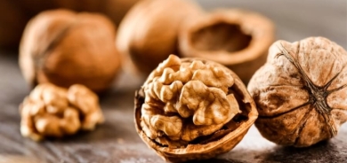 ما تأثير تناول حفنة من الجوز يومياً على صحتك؟