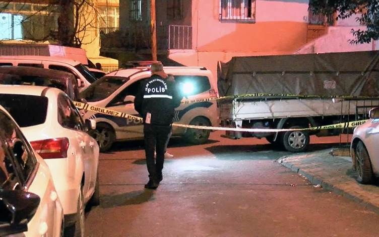 Li Stenbolê zilamekî hevjîna xwe kuşt