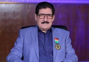 بأي سند قانوني توقف رواتب موظفي كردستان؟