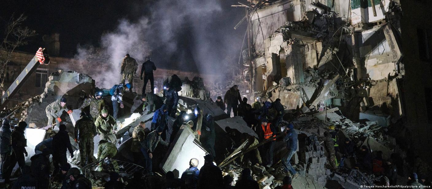 Ukraine updates: Missile hits apartments, civilians killed