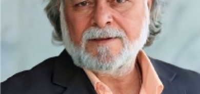 الفنان مازن محمد مصطفى: الوقـــوف علـــى خشبـــة المسرح أشبه بالسحر