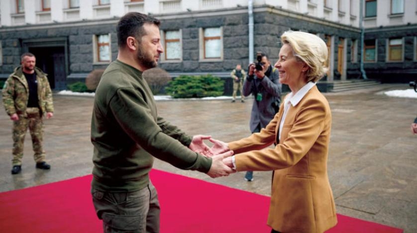 رئيسة المفوضية الأوروبية تتعهد لكييف مساعدات عسكرية ومالية وسياسية